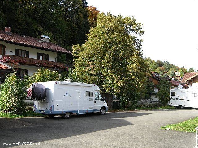  Parcheggio dietro lhotel Jgerhof (ottobre 2007)