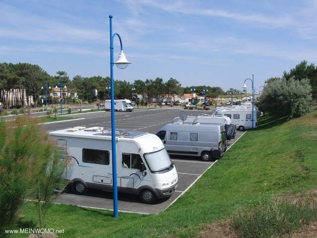  La Palmyre - parkeringsplats vid havet juni 2010 - Hela stllet 