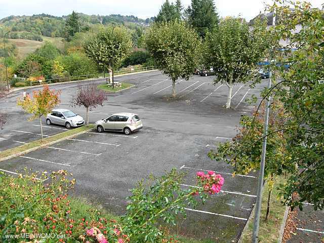  Donzenac, dagelijkse parkeren (okt 2011)
