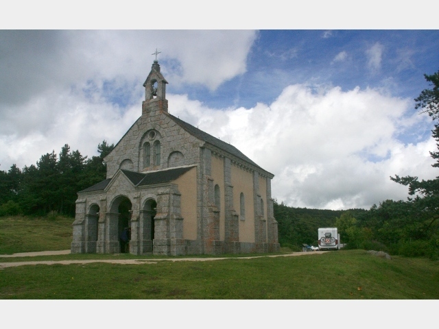Chapelle Saint Roche, dahinter Platz zum bernachten