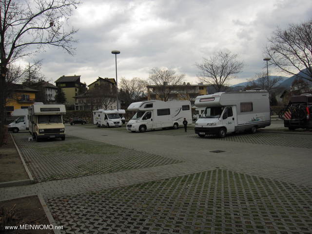  Camper parkeringsplats Brixen March/2011 (P3 parkeringen)