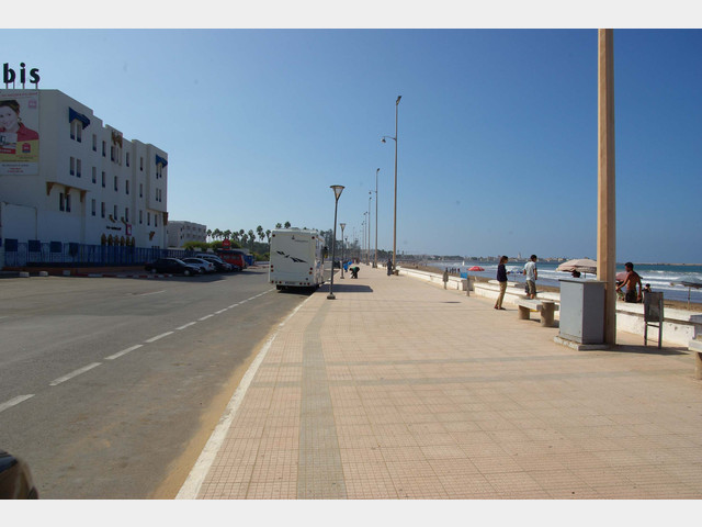  Marokko  16.09.2011   El Jadida  Stellmglichkeit an der Promenade  