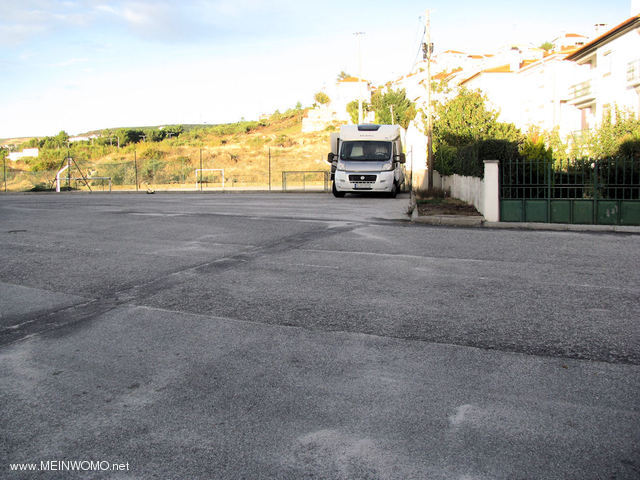  Parkeren in Guarda rustig, perfect voor het rijden door Frankrijk naar Portugal