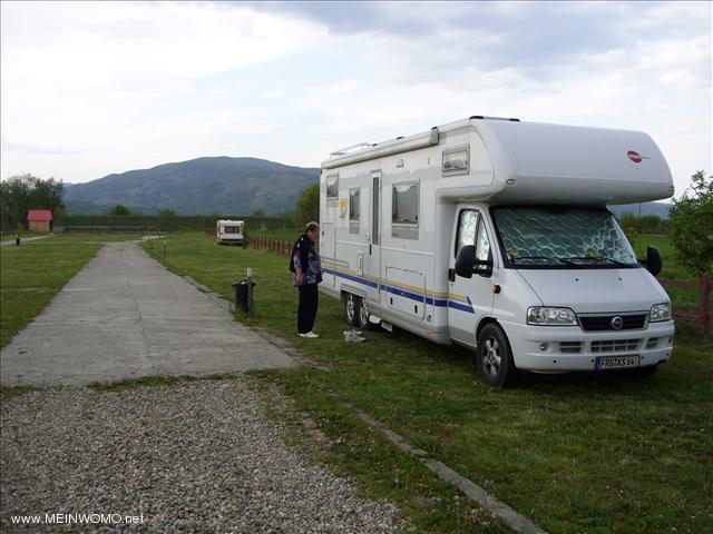  vaste zone de prairie Camping Aurel Vlaicu Aurel Vlaicu, Roumanie 