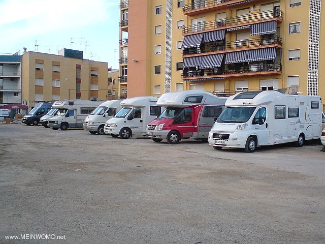 Zentraler Parkplatz in Pescola (Okt. 2010)