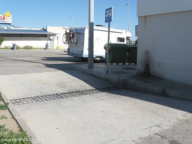  Service Area El Medol aan-en afvoer (okt 2010)